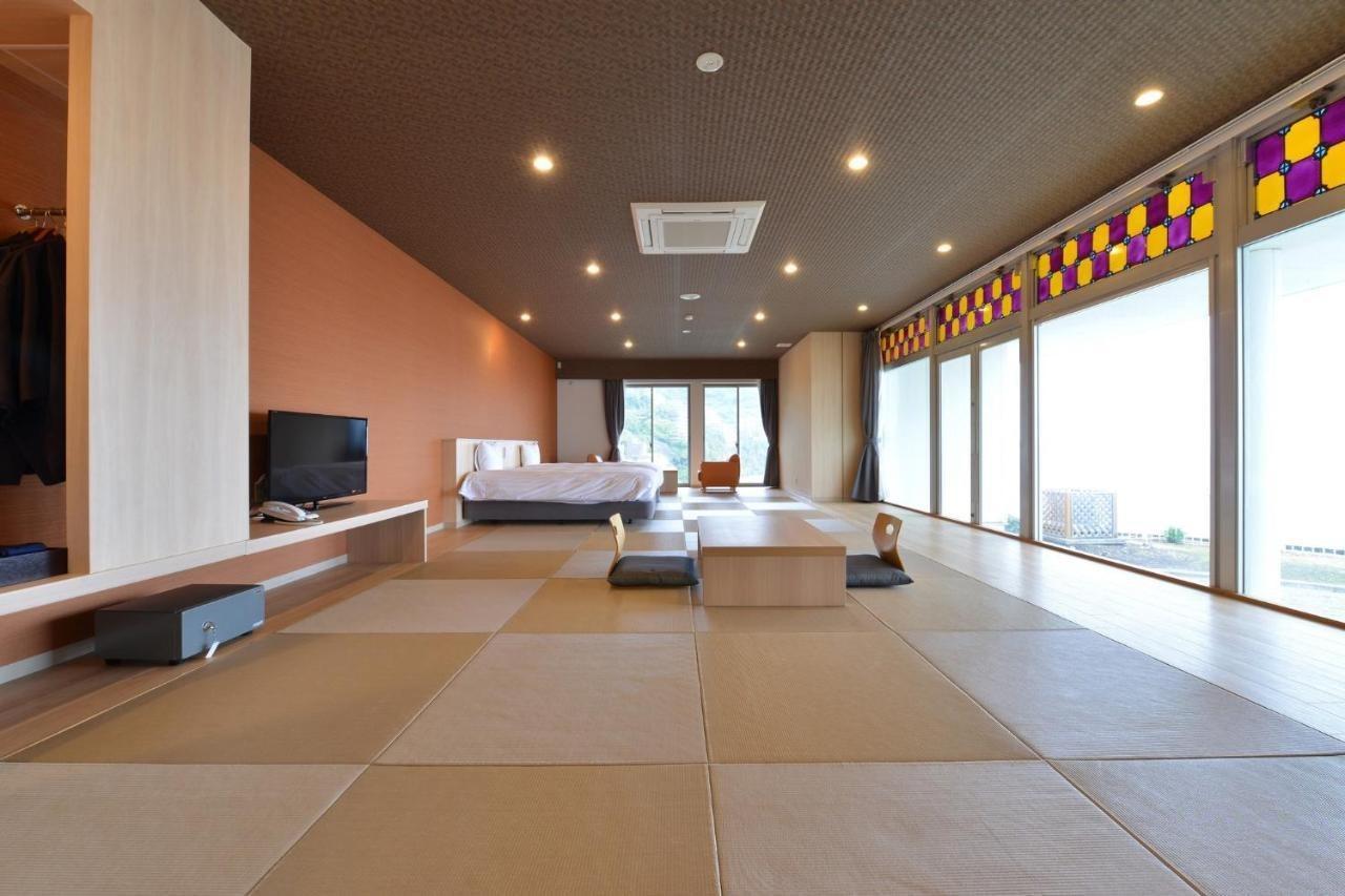 Ooedo Onsen Monogatari Premium Atami 3*