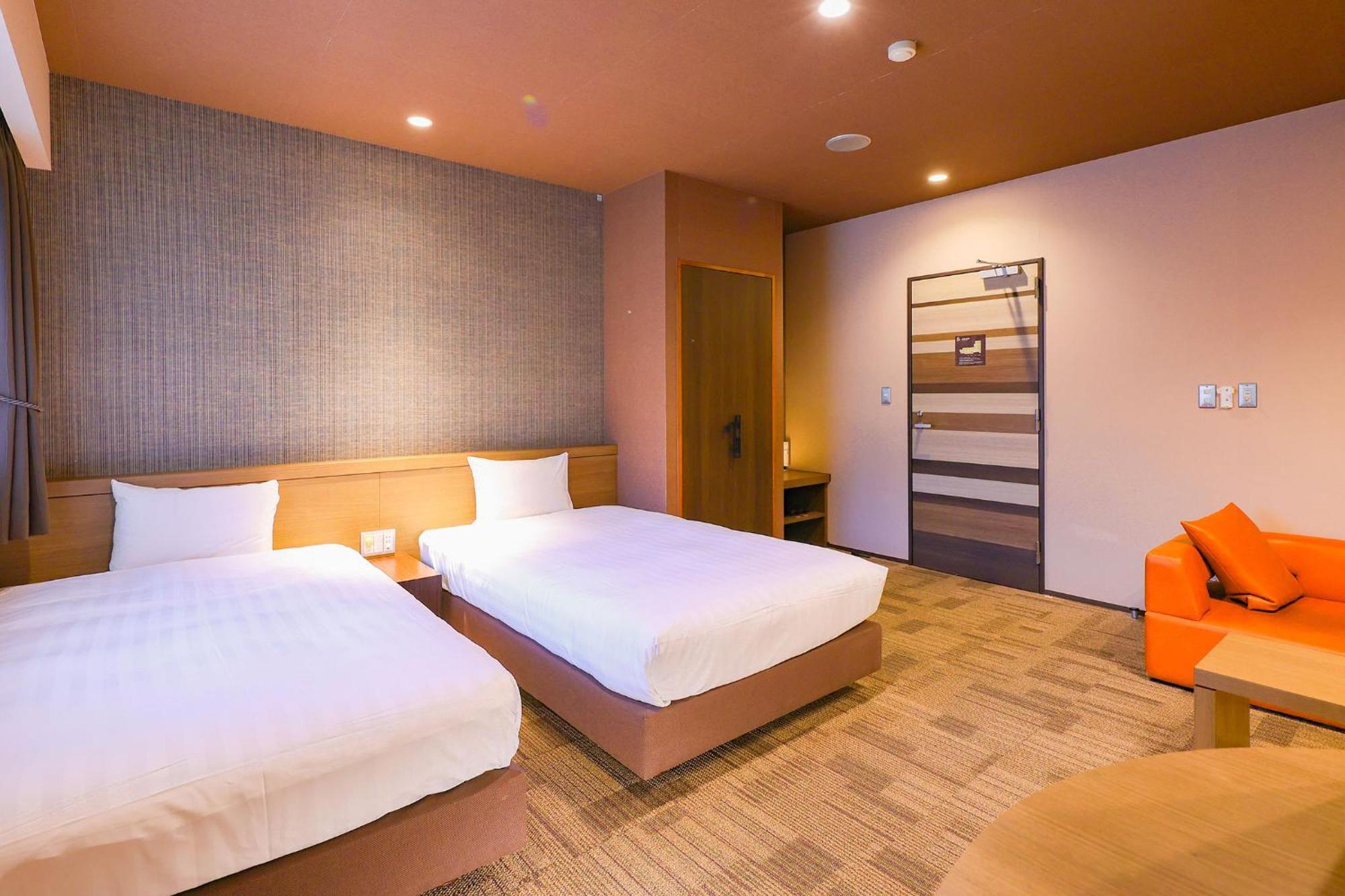 Ooedo Onsen Monogatari Premium Atami 3*
