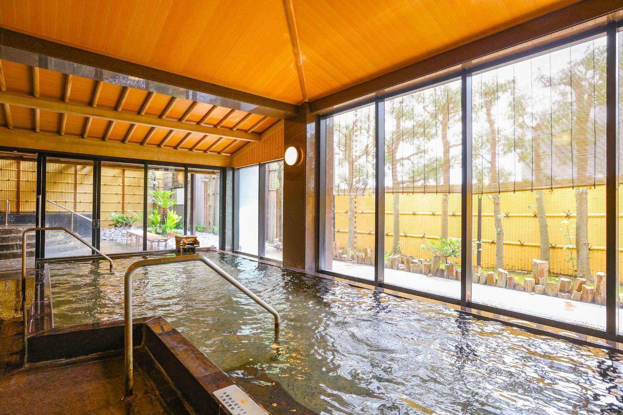 Ooedo Onsen Monogatari Premium 3* 熱海市