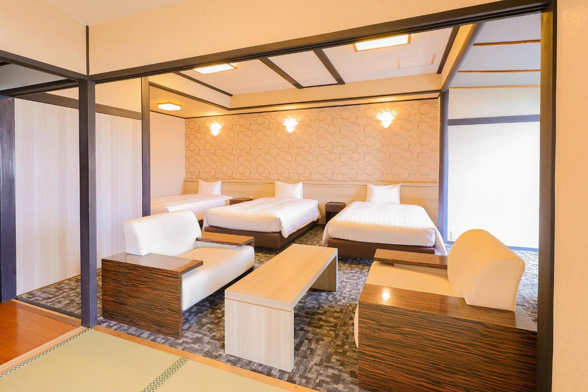 Ooedo Onsen Monogatari Premium 旅館 熱海市