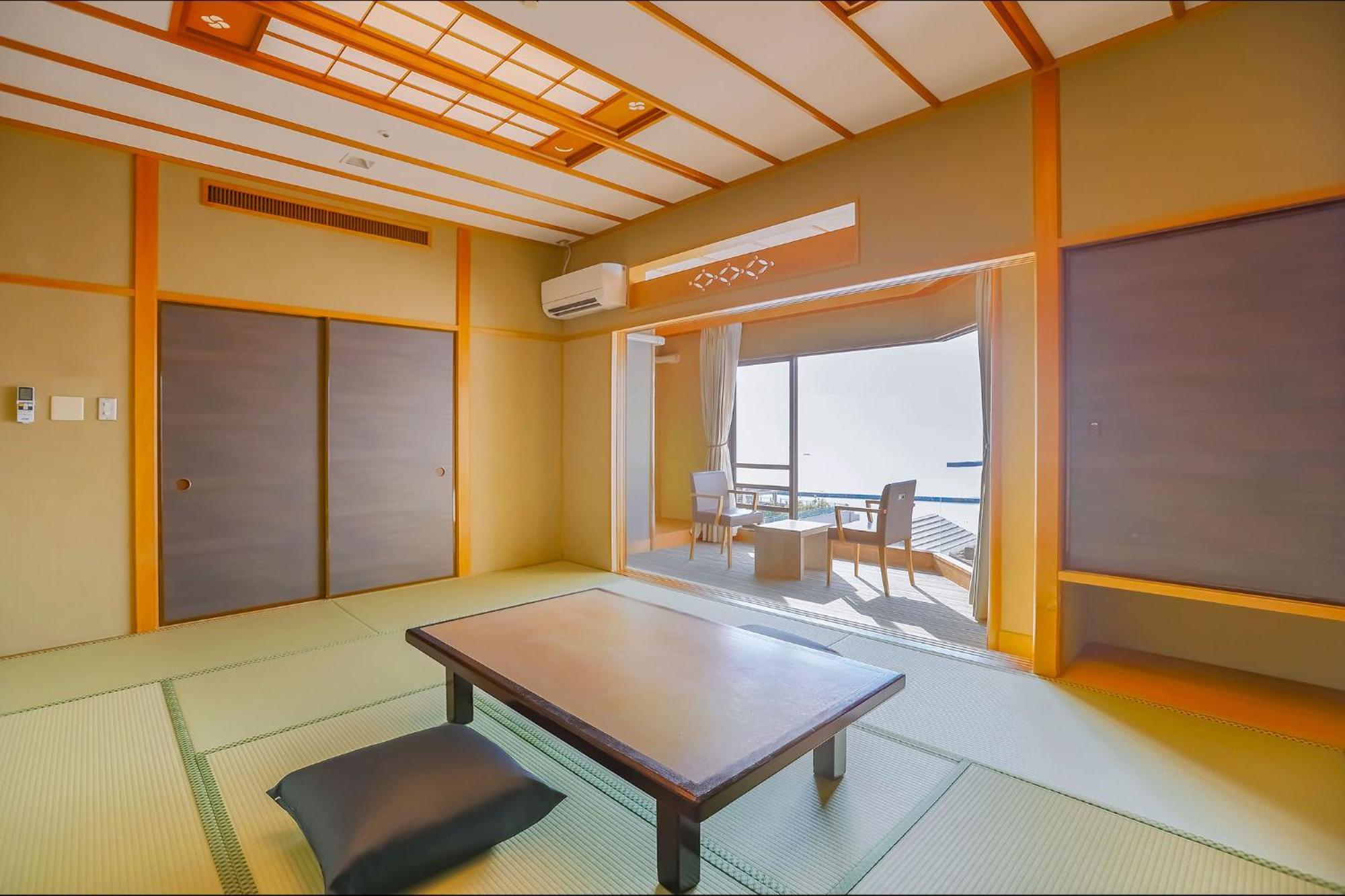 Ooedo Onsen Monogatari Premium Atami