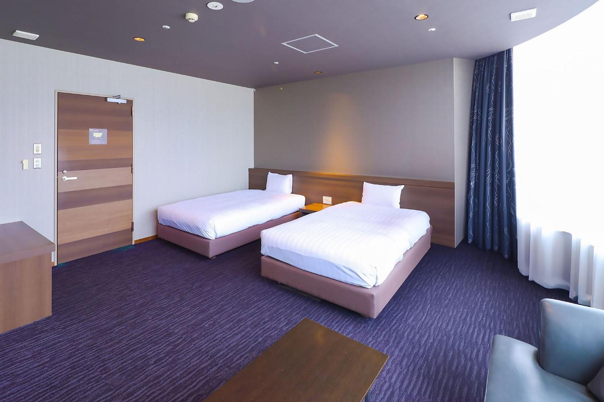 Ooedo Onsen Monogatari Premium 旅館 3*